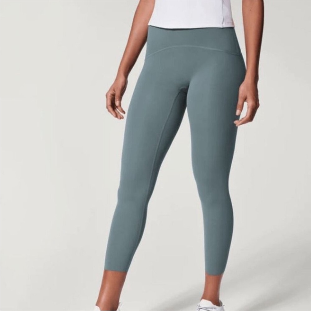 Spanx Booty Boost 7/8 Legging